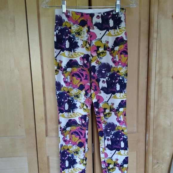 Lysse Floral Leggings - Picture 1 of 3